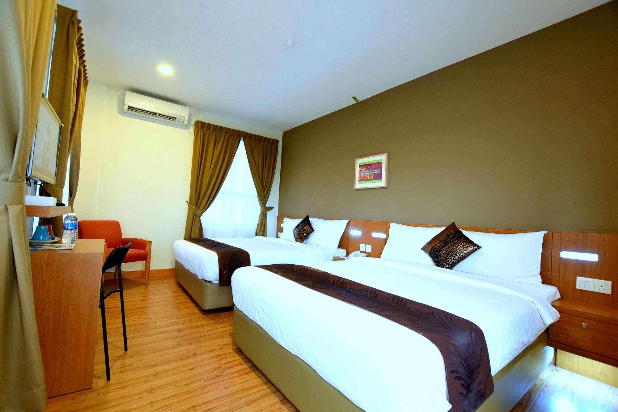 Hotel Zamburger Second Link Johor Bahru Exterior foto