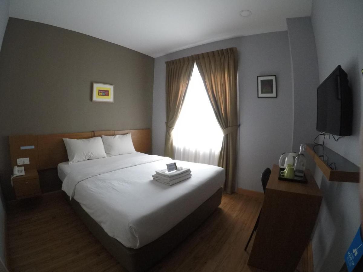 Hotel Zamburger Second Link Johor Bahru Exterior foto